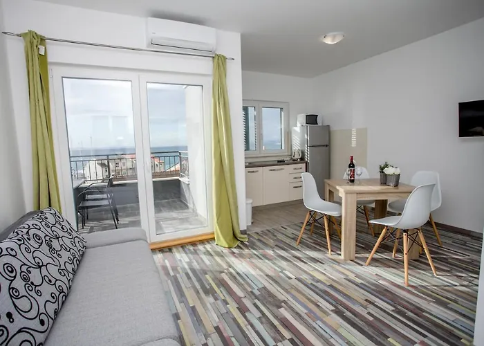 Apartament With Parking Space Sumpetar, Omis - 14941